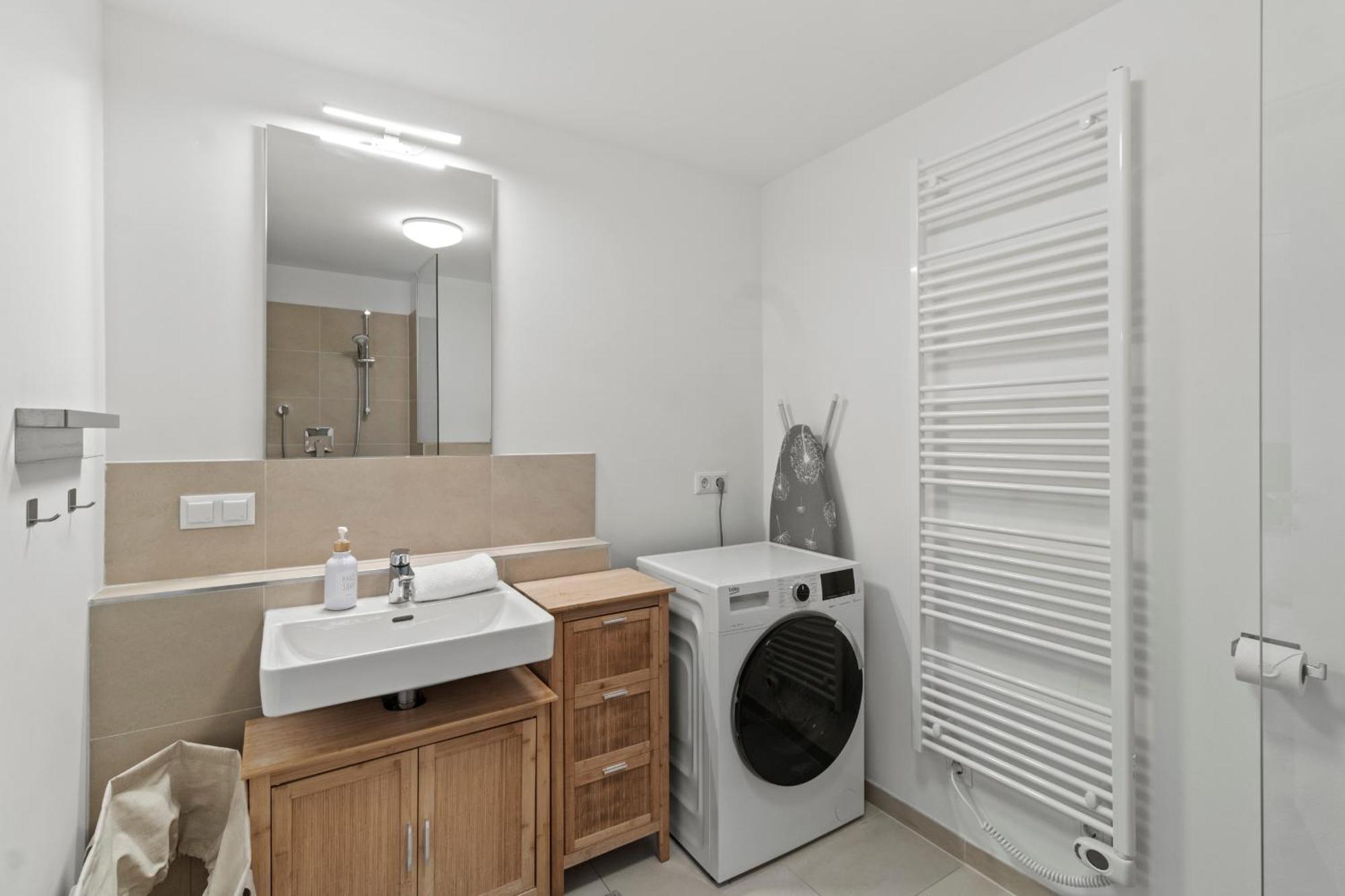 Apartament Free Parking I Balcony I 5 Min To Train Station Viena