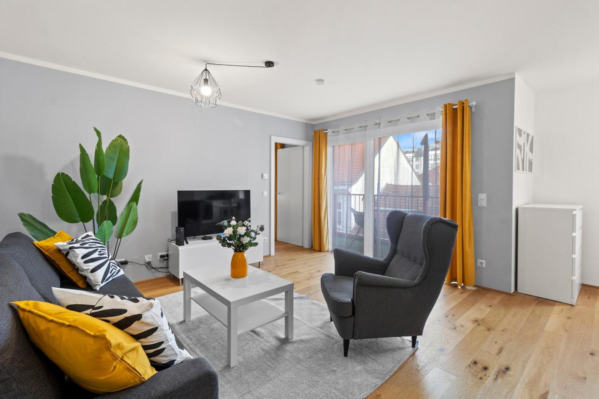 Free Parking I Balcony I 5 Min To Train Station Apartament Viena