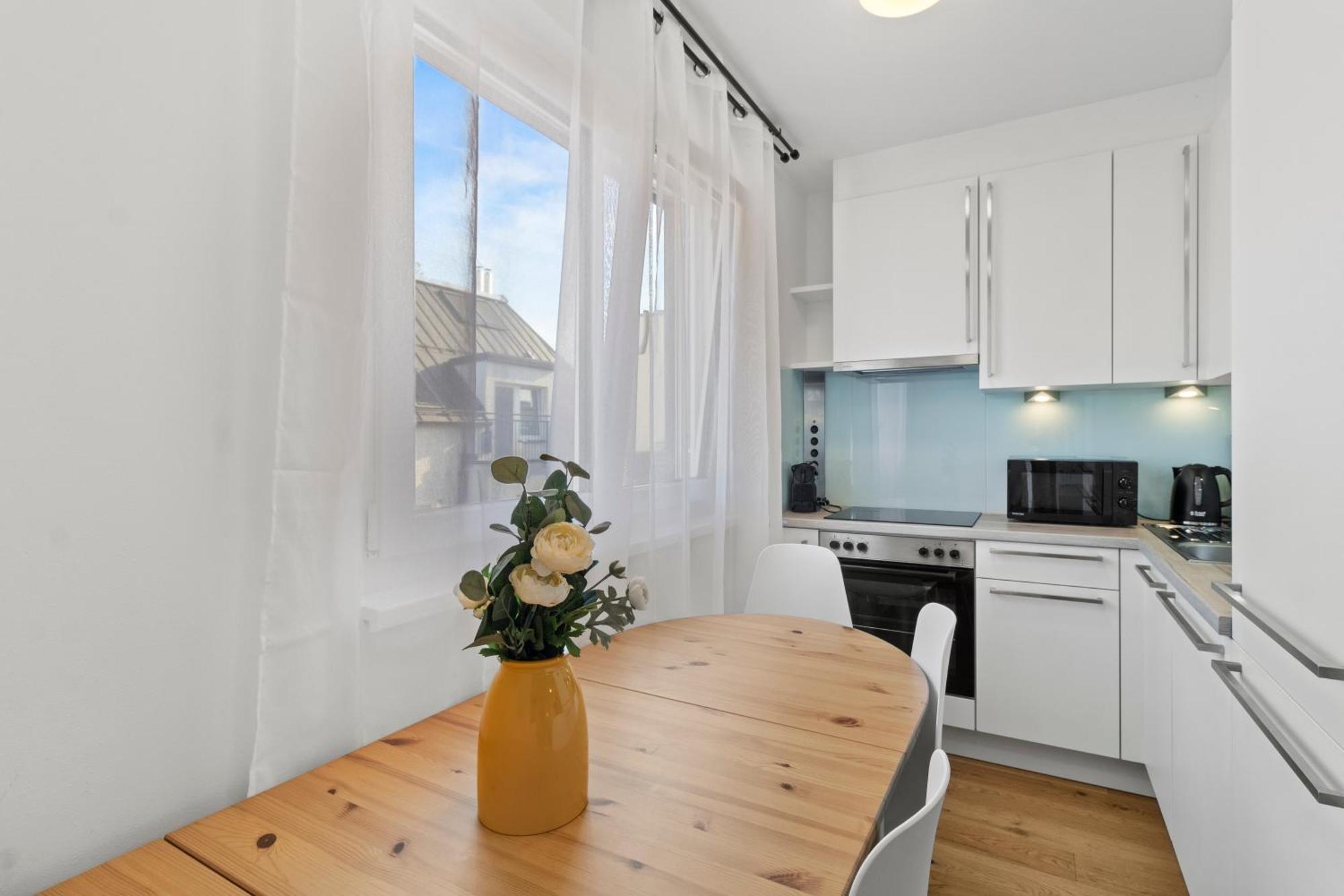 Free Parking I Balcony I 5 Min To Train Station Apartment Vienna