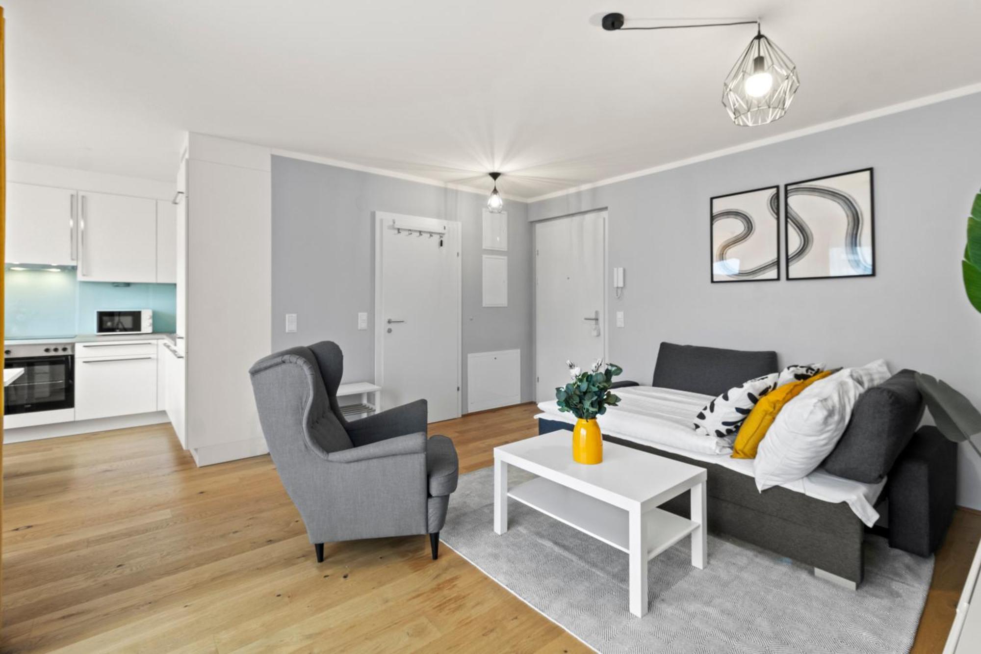 Free Parking I Balcony I 5 Min To Train Station * Viena